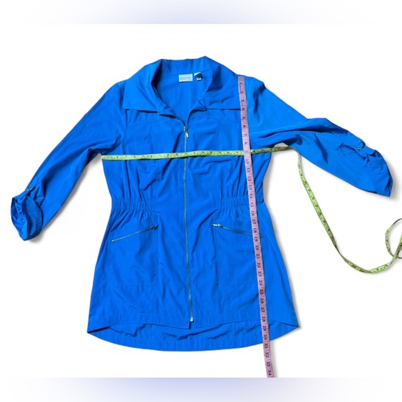Blue Light Coat with Roll-Up Sleeves and Elastic Waist - Picture 10 of 10